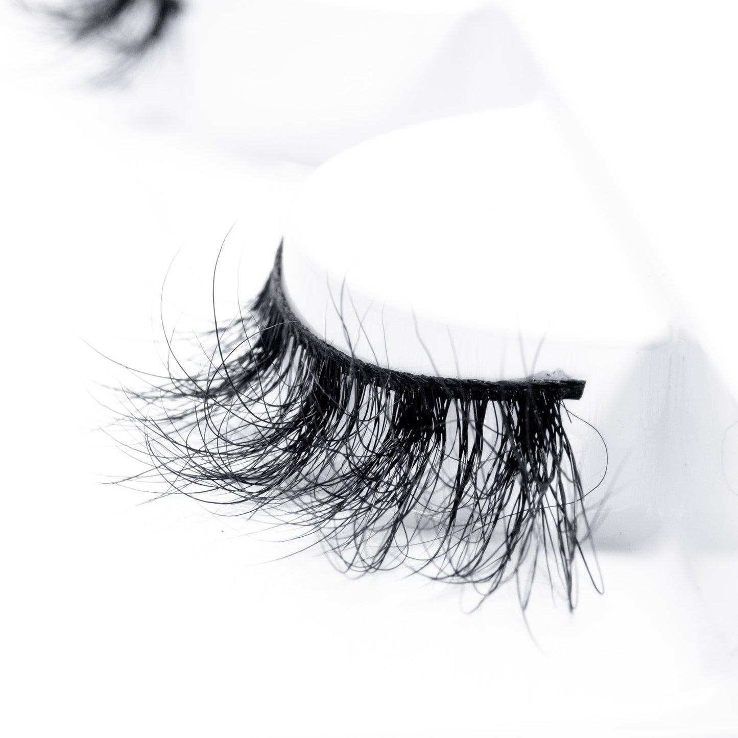 M02 Pestaña postiza Mink